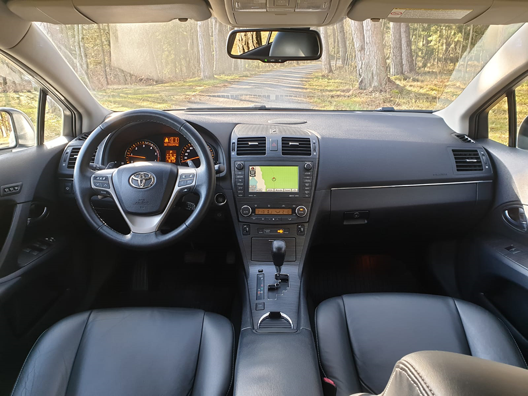 Toyota Avensis Premium 2.2